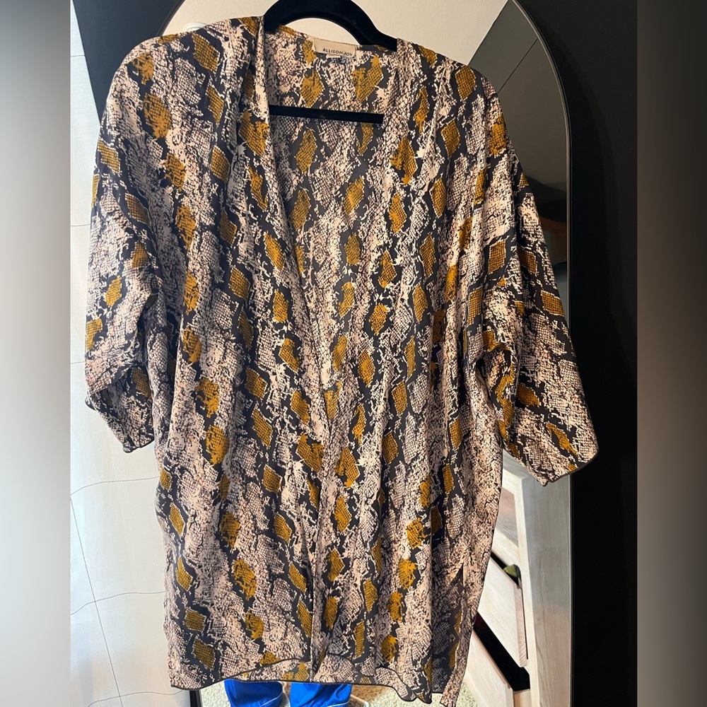 Allison Joy snake skin polyester kimono,